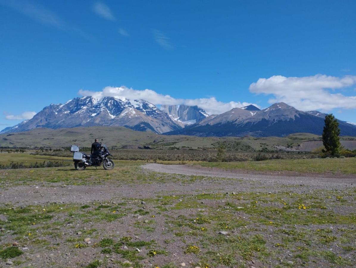 Goiien House Hostel Torres del Paine National Park ภายนอก รูปภาพ